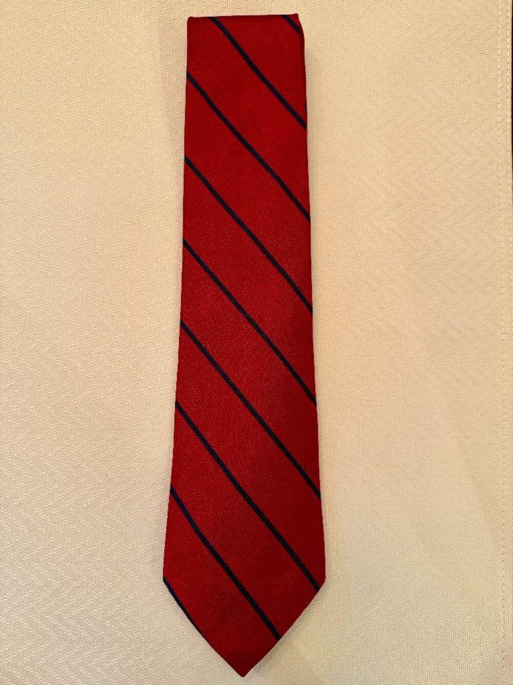 Ralph Lauren Men’s Silk Neck Tie – Red with Navy Blue Stripes – Made in USA